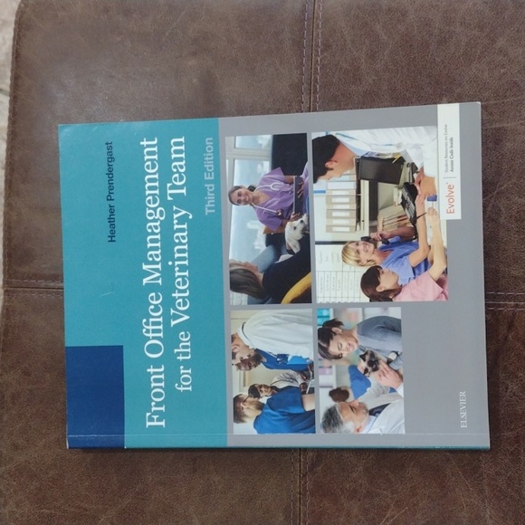 Elsevier's veterinary textbooks 3 books - Picture 3 of 4